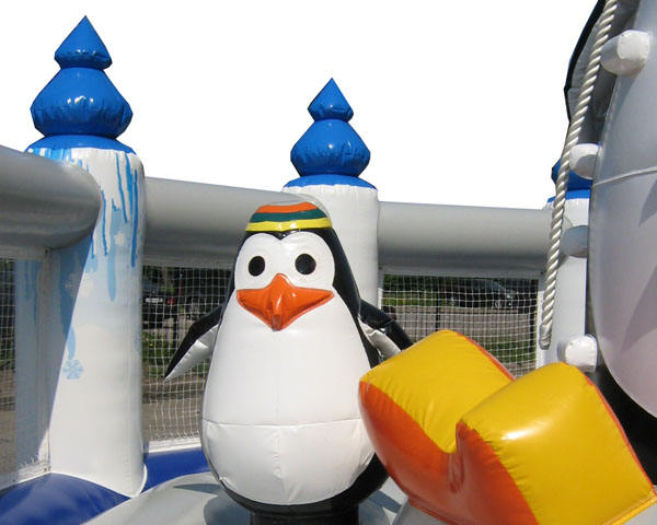 «Пингвин», надувной батут-скалодром для детей фото